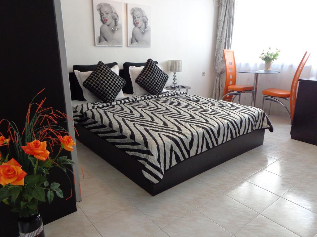 Zoya Apartment Burgas Екстер'єр фото