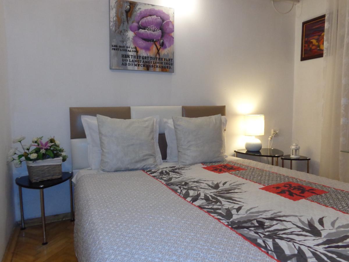 Zoya Apartment Burgas Екстер'єр фото